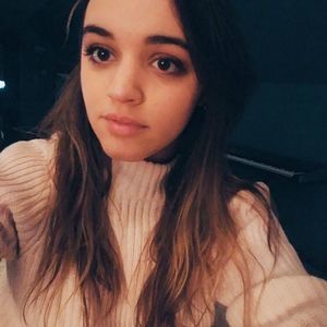 Meet your Posher, Maria r